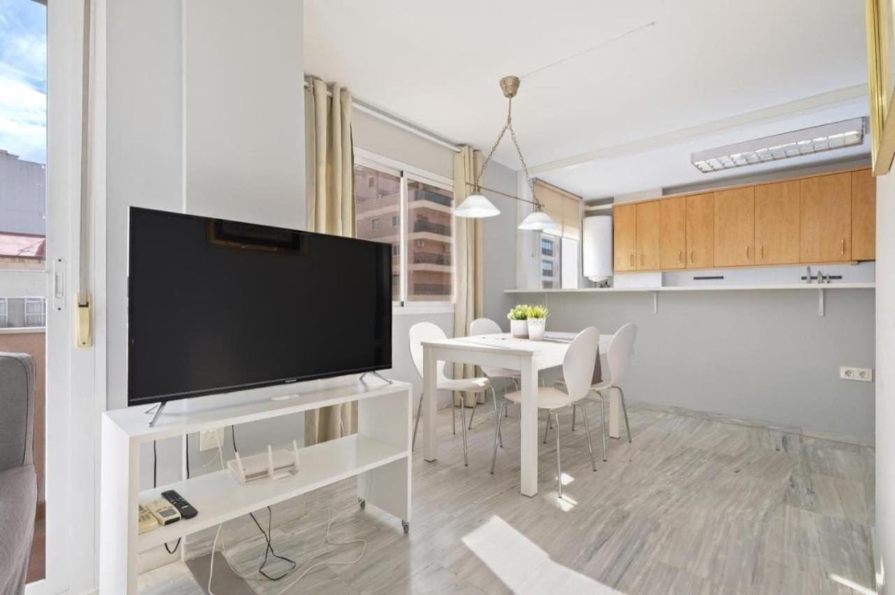 Apartamento En Calle Cuarteles De Dos Habitaciones Málaga Eksteriør bilde