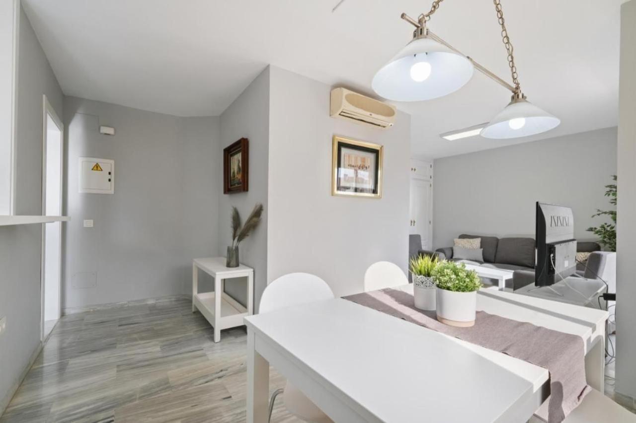 Apartamento En Calle Cuarteles De Dos Habitaciones Málaga Eksteriør bilde