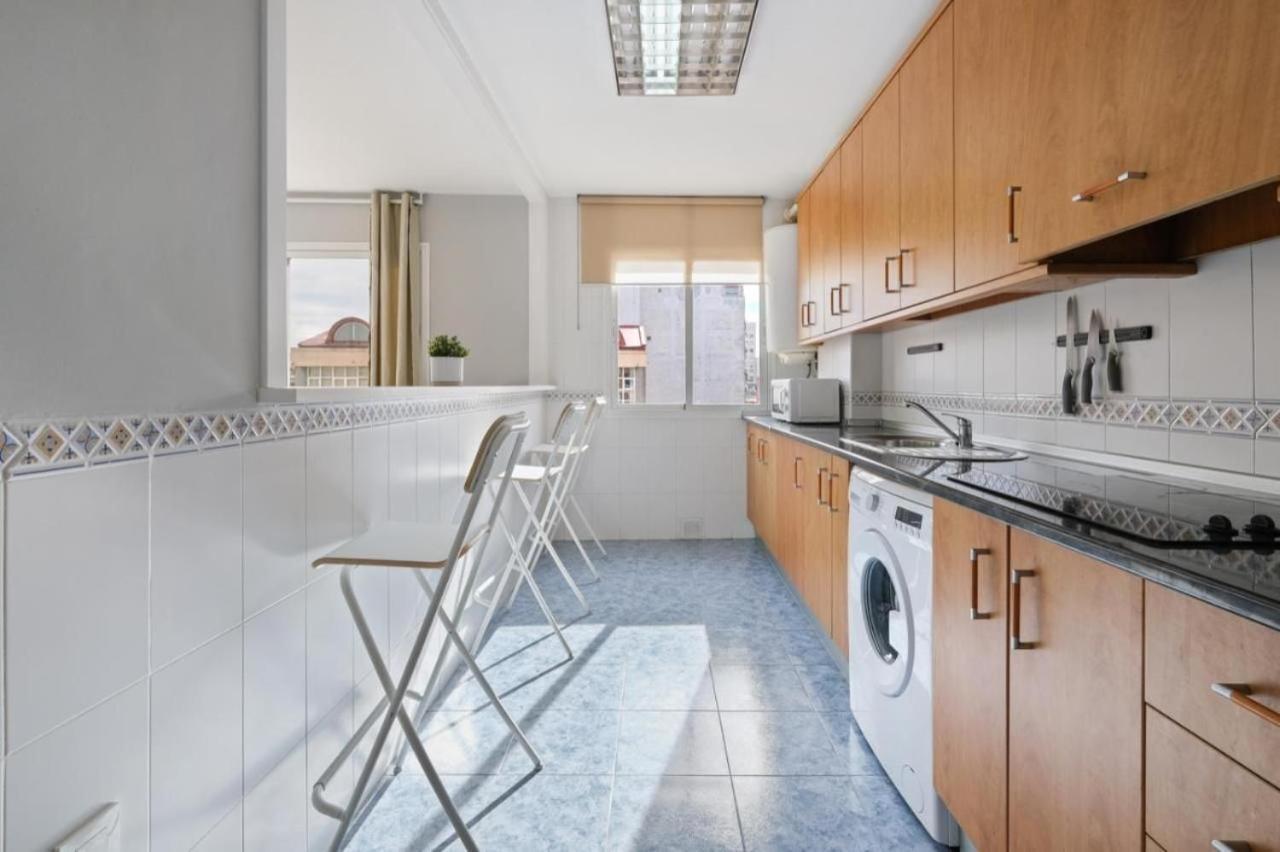Apartamento En Calle Cuarteles De Dos Habitaciones Málaga Eksteriør bilde