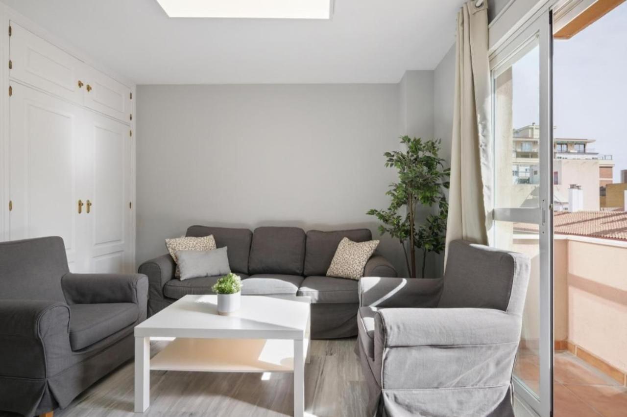 Apartamento En Calle Cuarteles De Dos Habitaciones Málaga Eksteriør bilde