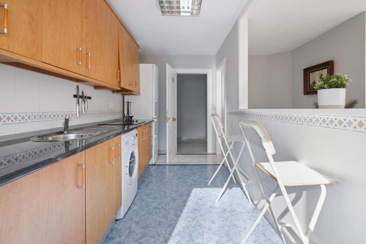 Apartamento En Calle Cuarteles De Dos Habitaciones Málaga Eksteriør bilde